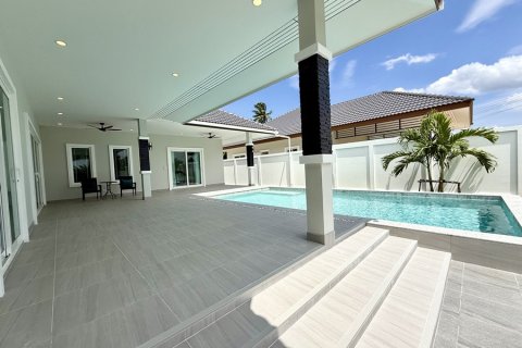 Haus in Hua Hin, Thailand 3 Schlafzimmer № 220547 - Foto 2