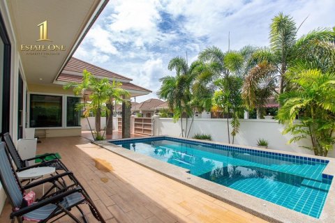 Haus in Hua Hin, Thailand 4 Schlafzimmer № 220548 - Foto 3