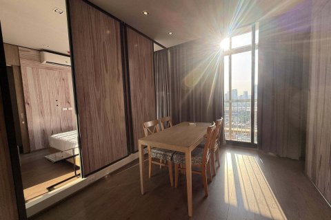 Condo in Khlong Toei, Bangkok, Thailand, 2 bedrooms  № 173616 - photo 6