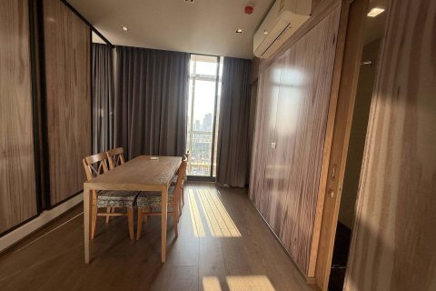 Condo in Khlong Toei, Bangkok, Thailand, 2 bedrooms  № 173616 - photo 2