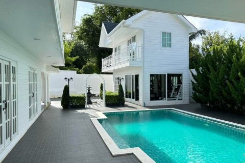 Villa in Phuket, Thailand 5 bedrooms № 173612 - photo 11