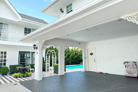 Villa in Phuket, Thailand 5 bedrooms № 173612 - photo 8