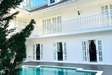 Villa in Phuket, Thailand 5 bedrooms № 173612 - photo 5