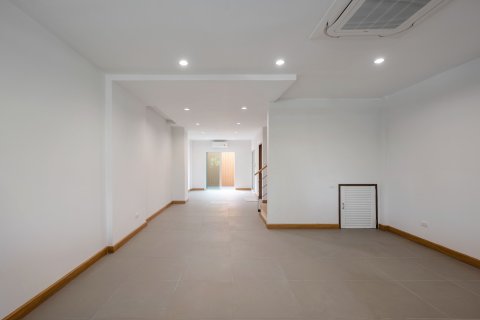 Дом в Лат Пхрау, Бангкок, Таиланд с 4 спальнями  № 173614 - фото 22