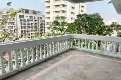 Condo à Bangkok, Thaïlande, 3 chambres  № 143546 - photo 14