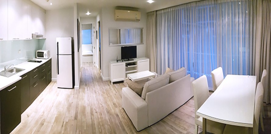 Condo à Phra Khanong, Bangkok, Thaïlande, 2 chambres  № 143543