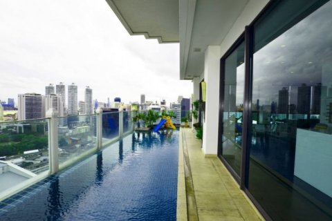 Кондоминиум с 3 спальнями в Бангкоке, Таиланд № 143544 - фото 14
