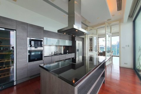 Кондоминиум с 3 спальнями в Бангкоке, Таиланд № 143541 - фото 13