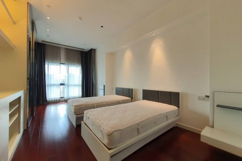 Кондоминиум с 3 спальнями в Бангкоке, Таиланд № 143541 - фото 14