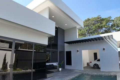 House in Pattaya, Thailand 3 bedrooms № 156341