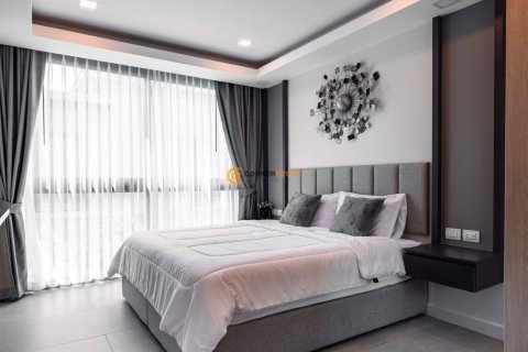 Studio dans le Condo sur Jomtien Beach, Pattaya, Thaïlande  № 156346 - photo 5