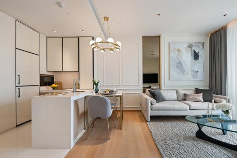 Condo in Bangkok, Thailand, 1 bedroom  № 143083 - photo 2