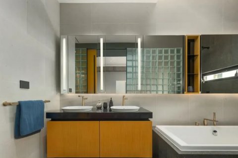 Condo in Bangkok, Thailand, 3 bedrooms  № 143082 - photo 18