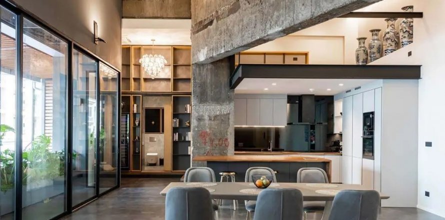 Condo in Bangkok, Thailand, 3 bedrooms  № 143082