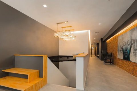 Condo in Bangkok, Thailand, 3 bedrooms  № 143082 - photo 23