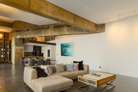 Condo in Bangkok, Thailand, 3 bedrooms  № 143082 - photo 3