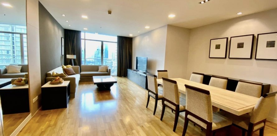 Condo à Sathon, Bangkok, Thaïlande, 2 chambres  № 143084