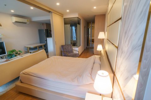 Кондоминиум с 1 спальней в Бангкоке, Таиланд № 143086 - фото 5