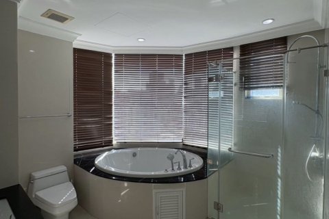 Кондоминиум с 3 спальнями в Ваттхане, Бангкок, Таиланд № 156154 - фото 8