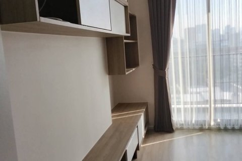 Студия в кондо в Дин Даенге, Бангкок, Таиланд № 156153 - фото 4