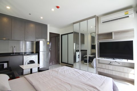 Studio in the Condo in Bangkok, Thailand  № 143353 - photo 4