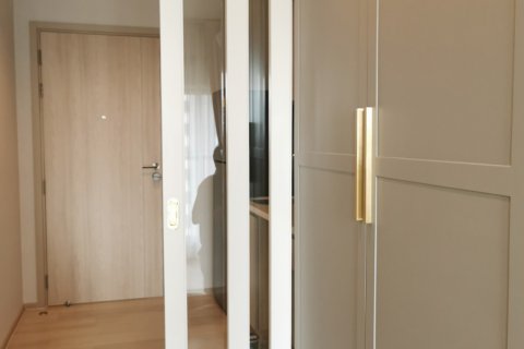 Студия в кондо в Бангкоке, Таиланд № 143350 - фото 6