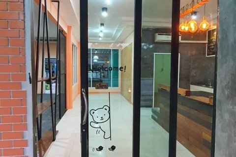House in Nuea Khlong, Thailand 2 bedrooms № 152010 - photo 3
