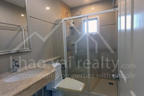 Condo à Pak Chong, Thaïlande, 2 chambres  № 158039 - photo 17