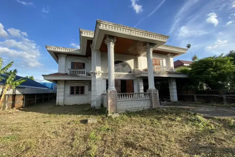 Дуплекс в Бангкхэ, Бангкок, Таиланд с 5 спальнями  № 158035 - фото 3