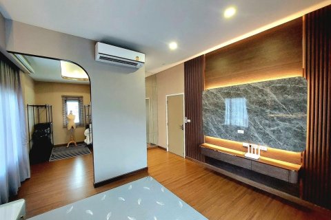 Maison à Lat Krabang, Bangkok, Thaïlande 4 chambres № 155118 - photo 12