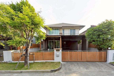 House in Khlong Luang, Thailand 4 bedrooms № 167344