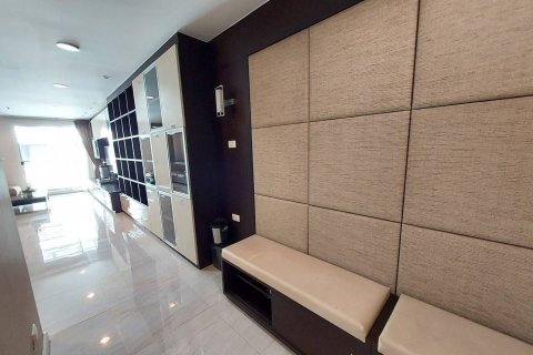 Кондоминиум с 2 спальнями в Клонг Тоэй, Бангкок, Таиланд № 173642 - фото 10