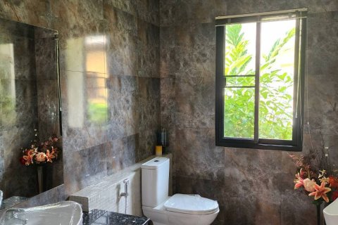 Villa à Mae Rim, Thaïlande 5 chambres № 173638 - photo 11