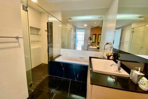Кондоминиум с 2 спальнями в Сатхоне, Бангкок, Таиланд № 150243 - фото 9