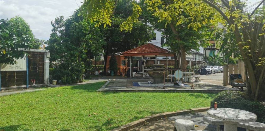 ทาวน์เฮาส์ในกรุงเทพฯ, ประเทศไทย 3 ห้องนอน № 189708