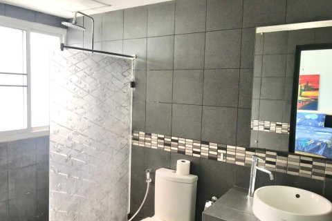 Таунхаус в Кату, Таиланд с 2 спальнями  № 170905 - фото 2