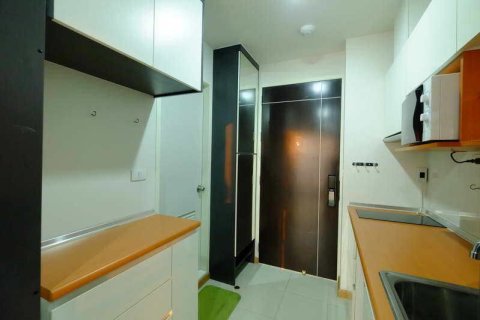 Condo in Phasi Charoen, Bangkok, Thailand, 2 bedrooms  № 170910 - photo 6
