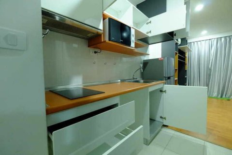 Condo in Phasi Charoen, Bangkok, Thailand, 2 bedrooms  № 170910 - photo 2