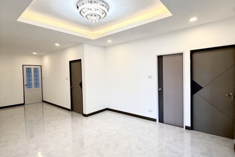 House in Pa Klok, Thailand 3 bedrooms № 135583 - photo 7