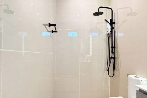 Villa in Pattaya, Thailand 5 bedrooms № 135579 - photo 11