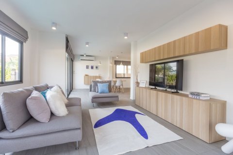 Дом в Чиангмае, Таиланд с 4 спальнями № 160110 - фото 3