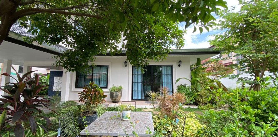 House in Chiang Mai, Thailand 3 bedrooms № 160112