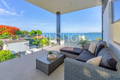 House in Pattaya, Thailand 6 bedrooms № 198111 - photo 15