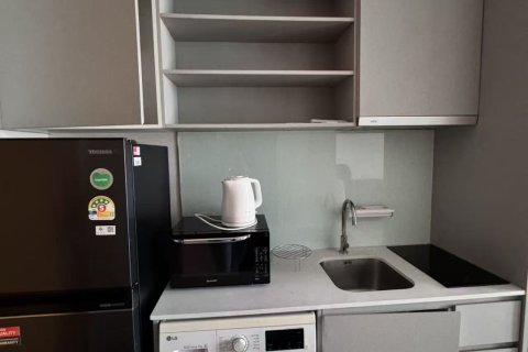 Студия в кондо в Банг Раке, Бангкок, Таиланд № 148176 - фото 4