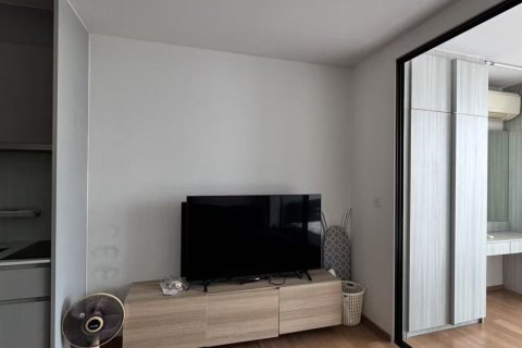 Студия в кондо в Банг Раке, Бангкок, Таиланд № 148176 - фото 2