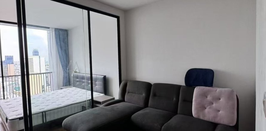 Студия в кондо в Банг Раке, Бангкок, Таиланд № 148176