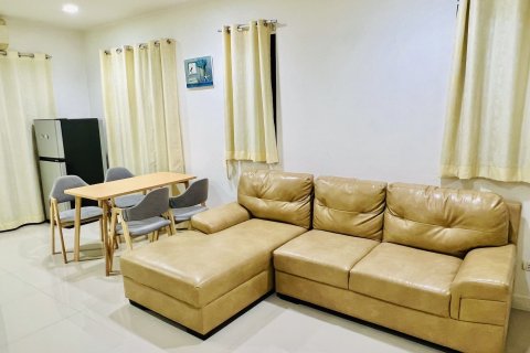 Таунхаус в Бангкоке, Таиланд с 3 спальнями  № 148181 - фото 3