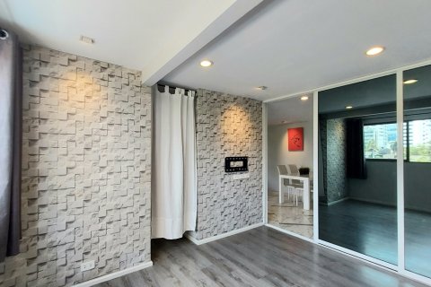 Condo à Watthana, Bangkok, Thaïlande, 2 chambres № 201079 - photo 4