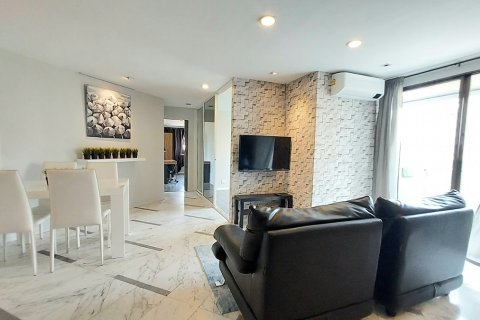 Condo à Watthana, Bangkok, Thaïlande, 2 chambres № 201079 - photo 9