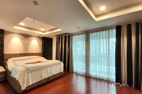 Condo à Watthana, Bangkok, Thaïlande, 1 chambre № 201083 - photo 3